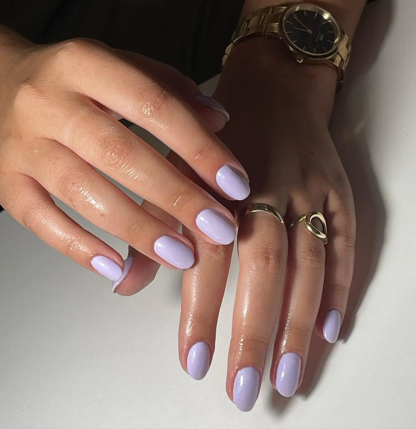 Màu nail sang trọng dành cho da tối màu