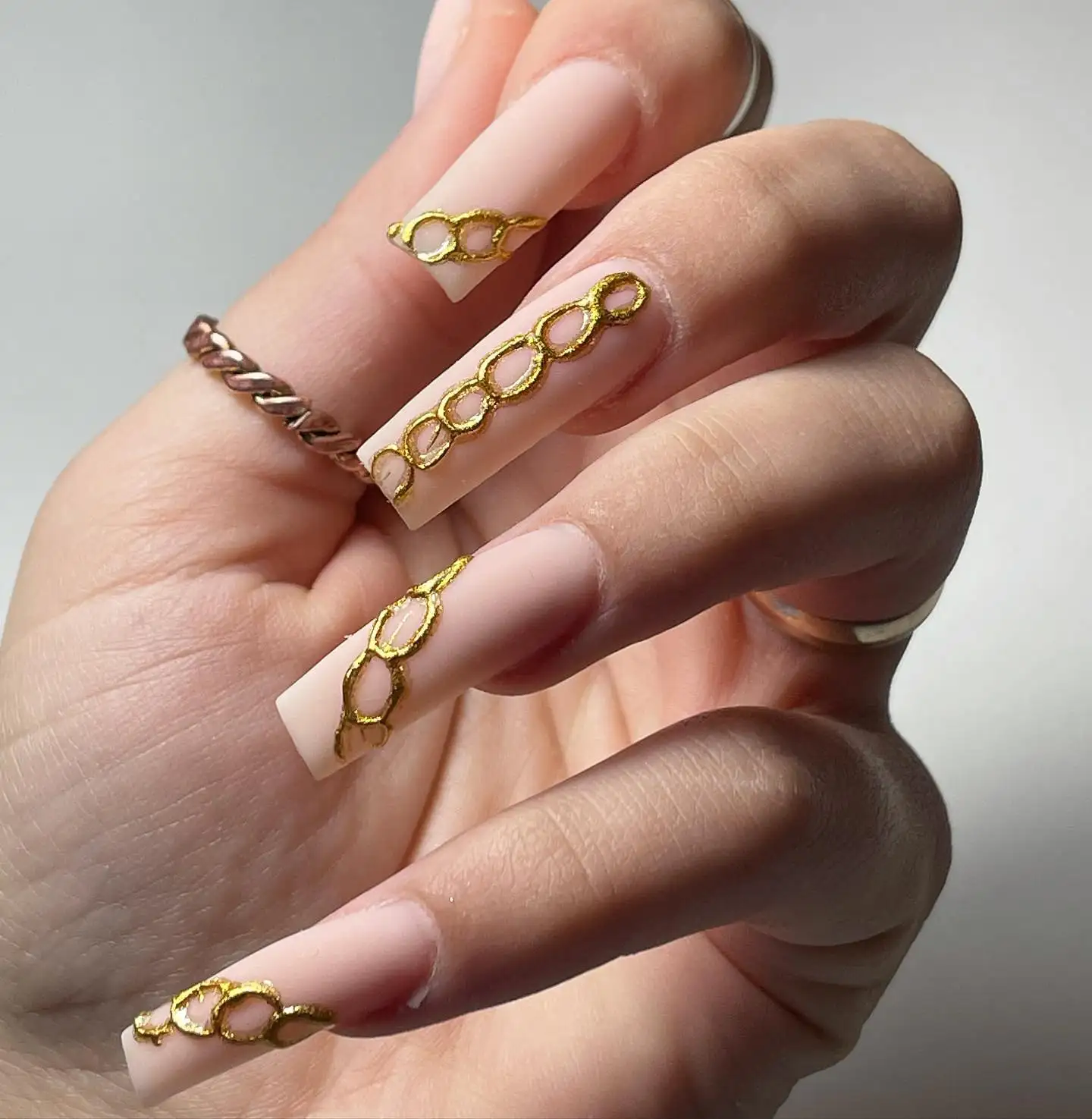 Gợi ý nail phong cách dành cho da tay đen