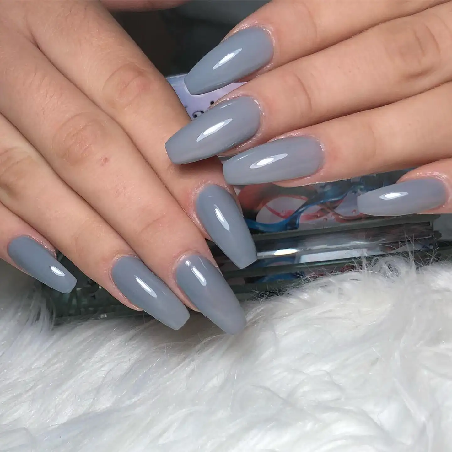 Mẫu nail phù hợp cho da tay ngăm đen