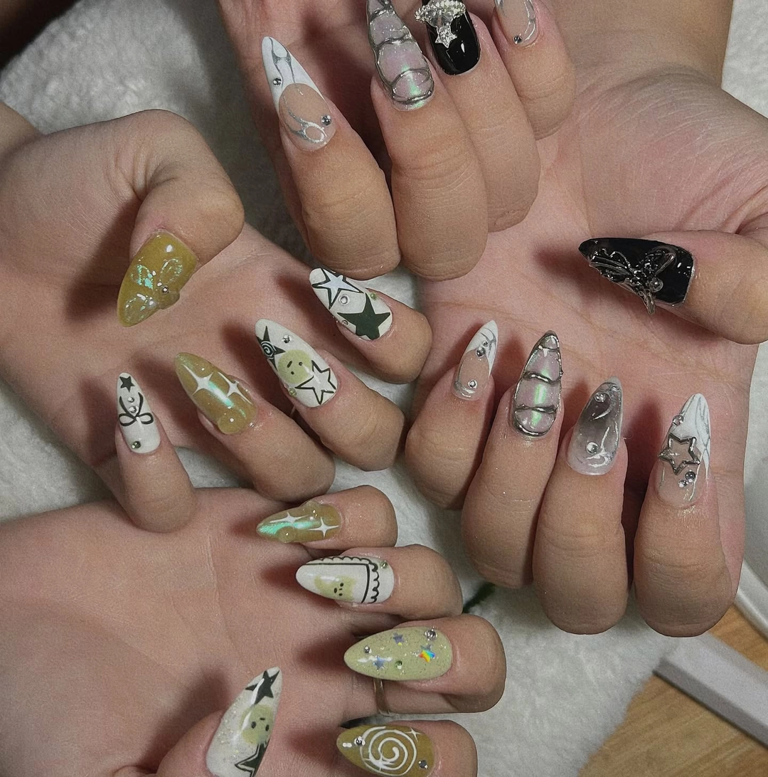 mẫu nail cho tay đen ấn tượng