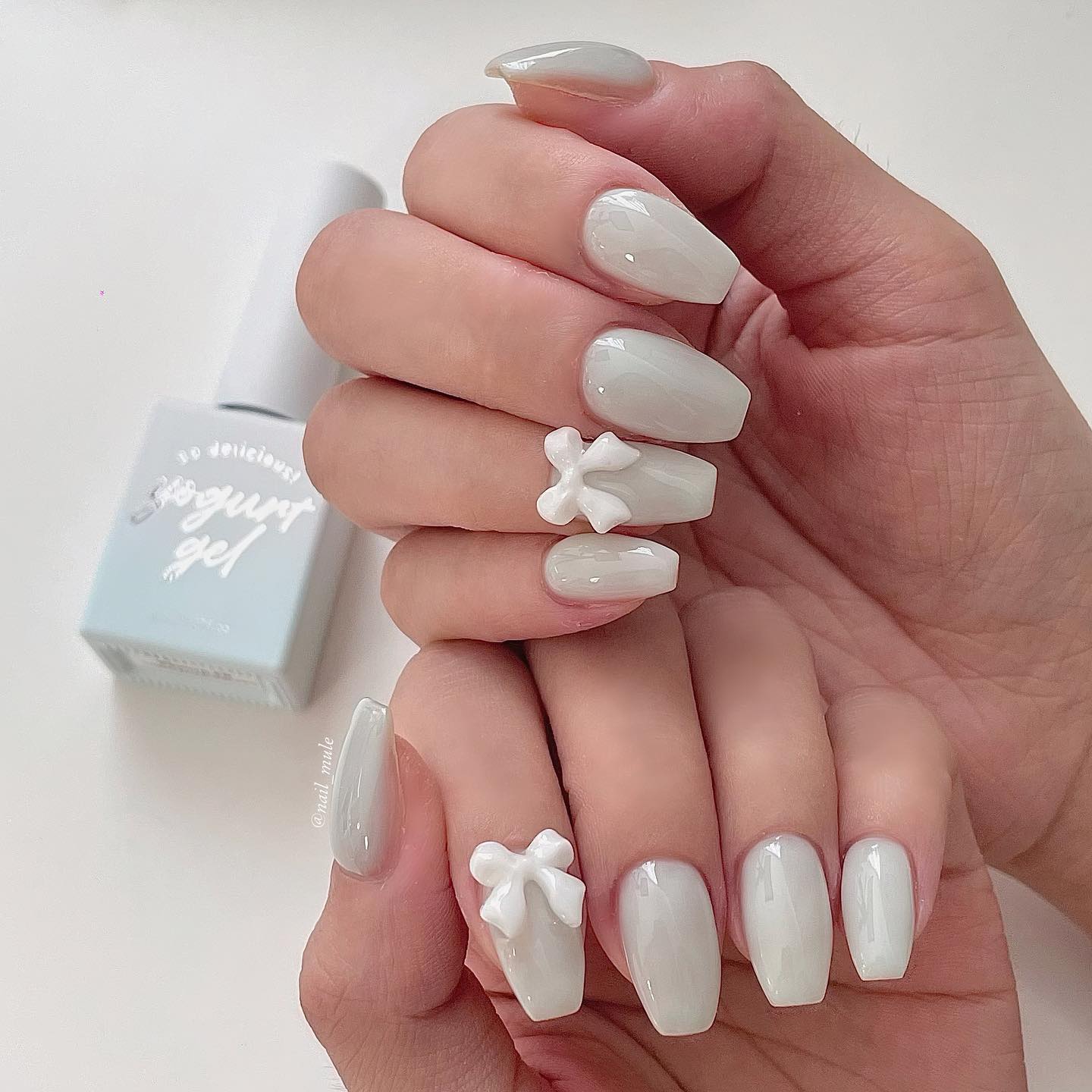 nail tay đính nơ nữ tính