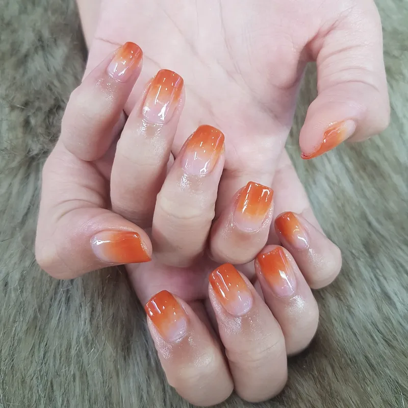 Mẫu nail cam đẹp cho người mệnh Hỏa