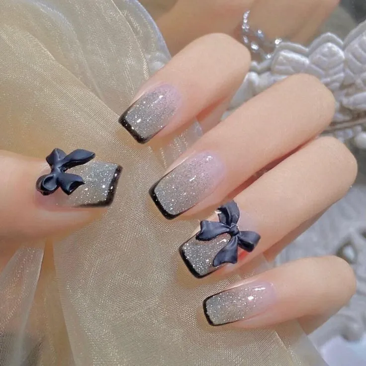 Nail tay xinh sang trọng