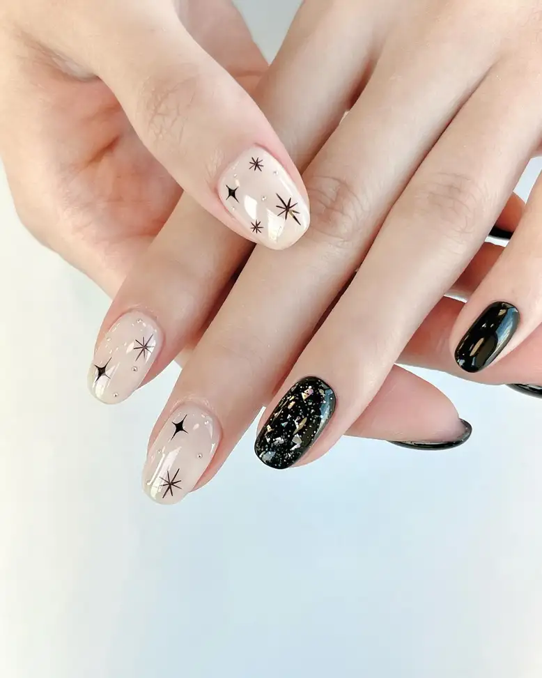 Nail tay màu đen dự tiệc