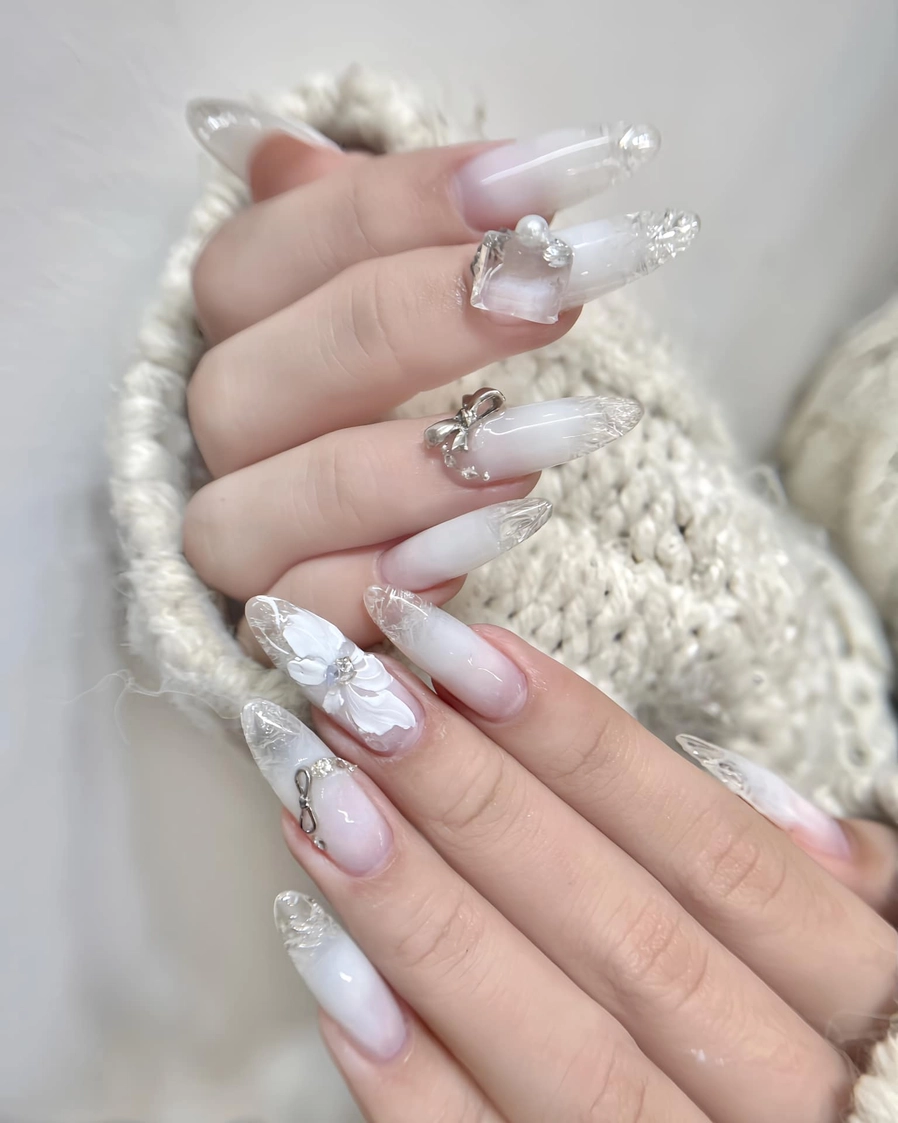 mẫu nail tròn nhọn đẹp màu sữa chua