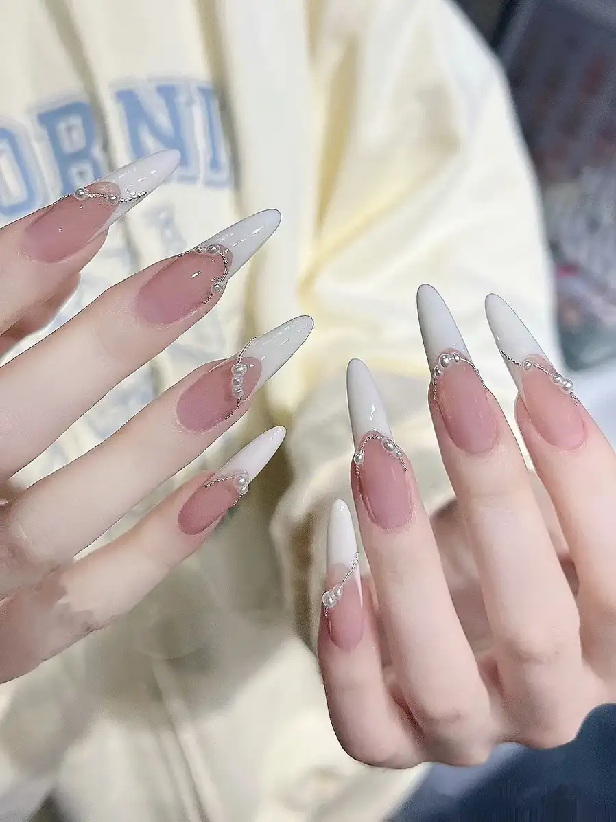 nail tròn nhọn thon gọn tay