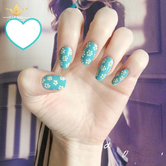 Mẫu nail hoa cúc đẹp - baogiadinh.vn