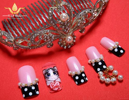 Học vẽ nail lấy cảm hứng Valentine's Day - baogiadinh.vn