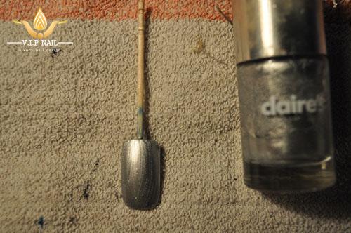 Đổi gió với mẫu nail đẹp họa tiết kẻ chéo - baogiadinh.vn