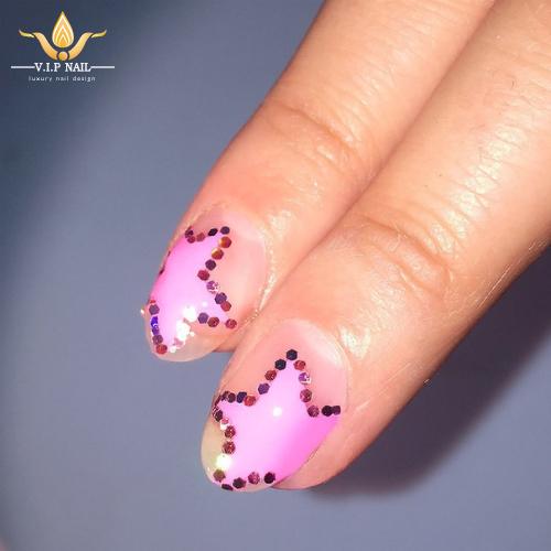 phát sốt với những mẫu nail đẹp trên Instagram; - baogiadinh.vn