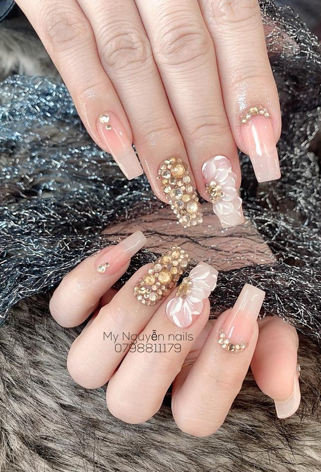 My Nguyễn nails