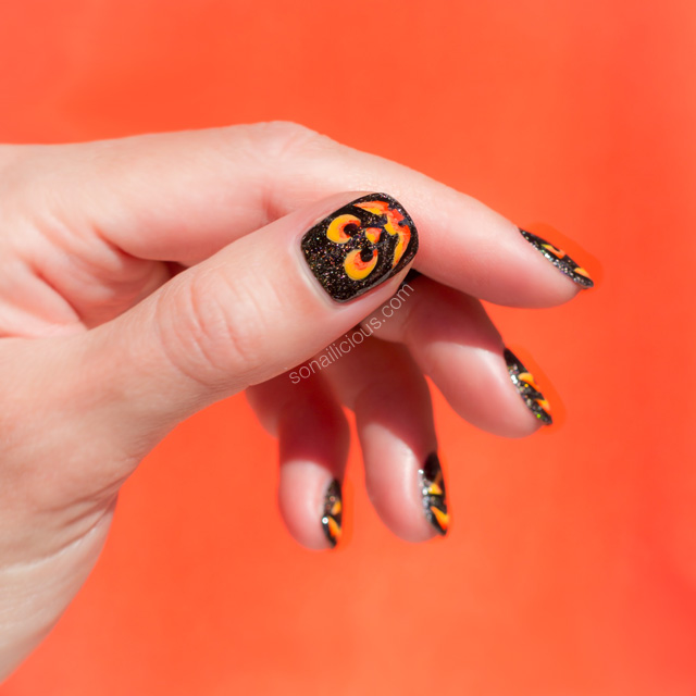 halloween-nails-pumpkin-nail-art-2 - lamnails.Net