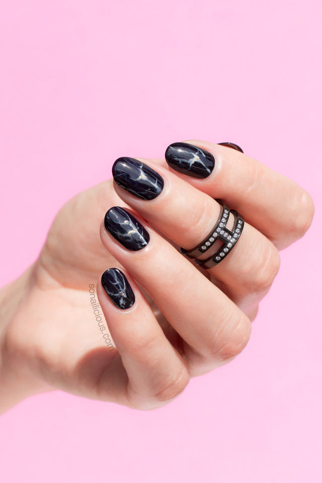 black-marble-nails-1 - lamnails.Net