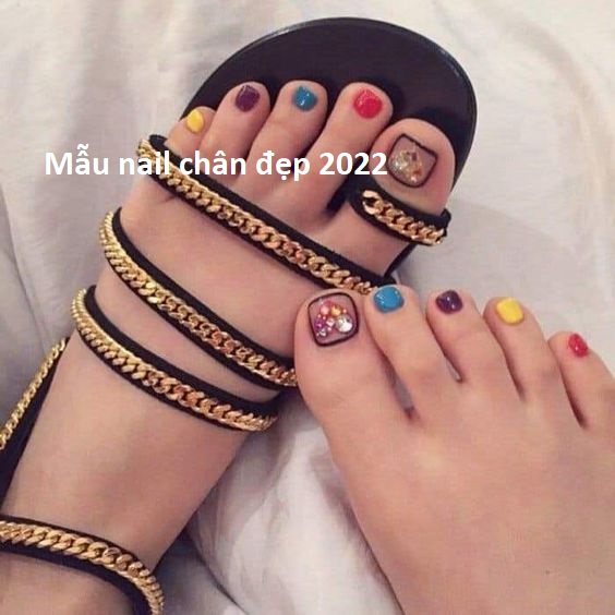 Mẫu nail chân đẹp 2022 – Xu hướng nail mới mang đến vẻ đẹp quyến rũ, thời trang