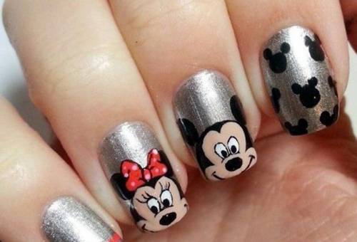 Mẫu nail chuột MicKey 