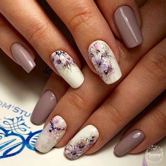 Mẫu nail 3D hoa văn tông xám 