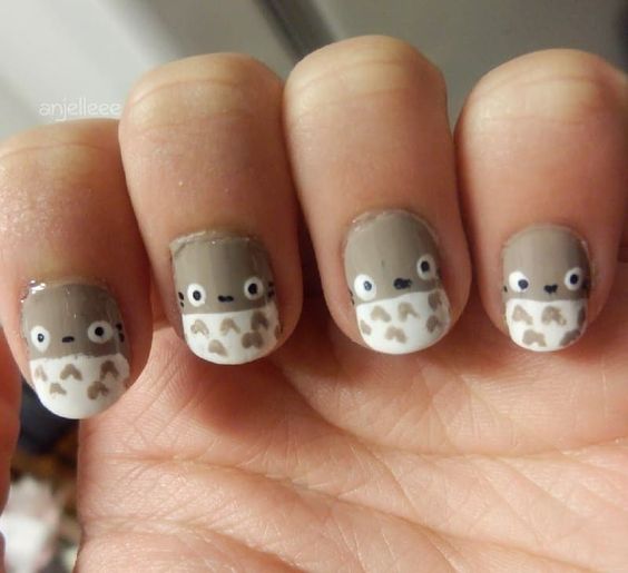 Mẫu nail hoạt hình Toro