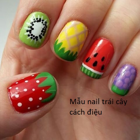 Mẫu nail trái cây cách điệu