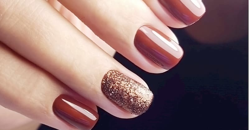 Mẫu nail tông nâu hạt dẻ
