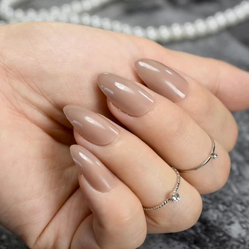 Mẫu nail tông nâu xinh 