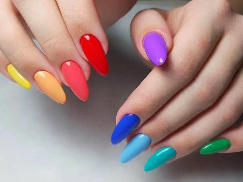 Mẫu nail cầu vồng kẹo ngọt 