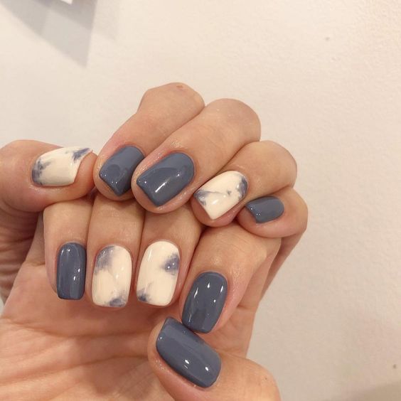 Mẫu nail đơn giản loang màu