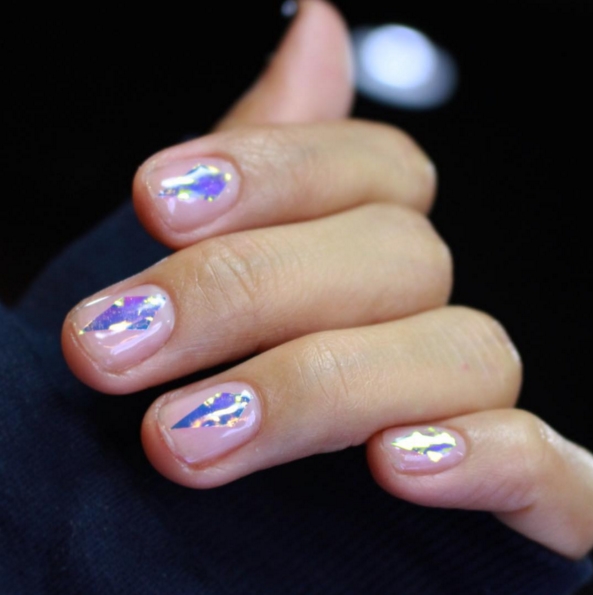 Mẫu nail thủy tinh cách điệu