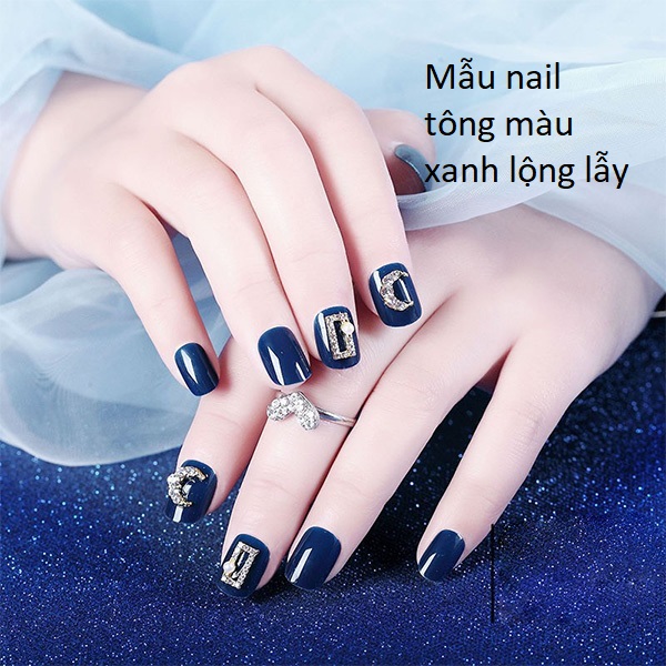 Top 5 mẫu nail tông màu xanh dương tươi tắn phù hợp tất cả mọi độ tuổi của nàng