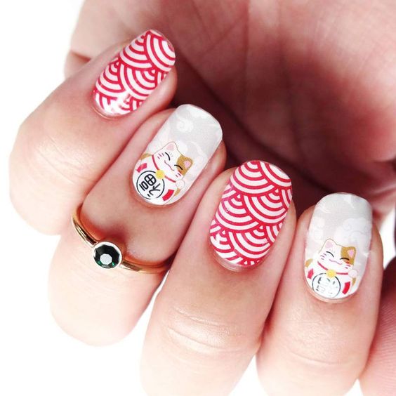 Mẫu nail hình mèo thần tài