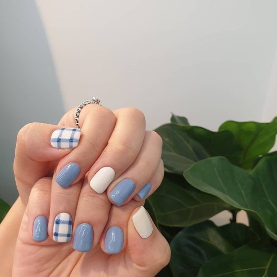 Mẫu nail màu xanh đáng yêu