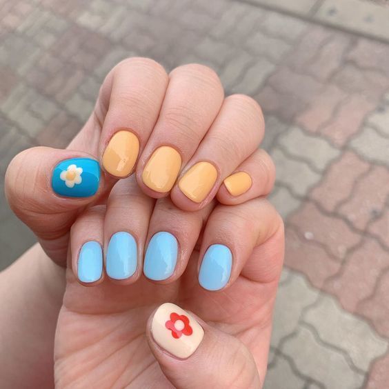 Mẫu nail màu xanh tuổi teen