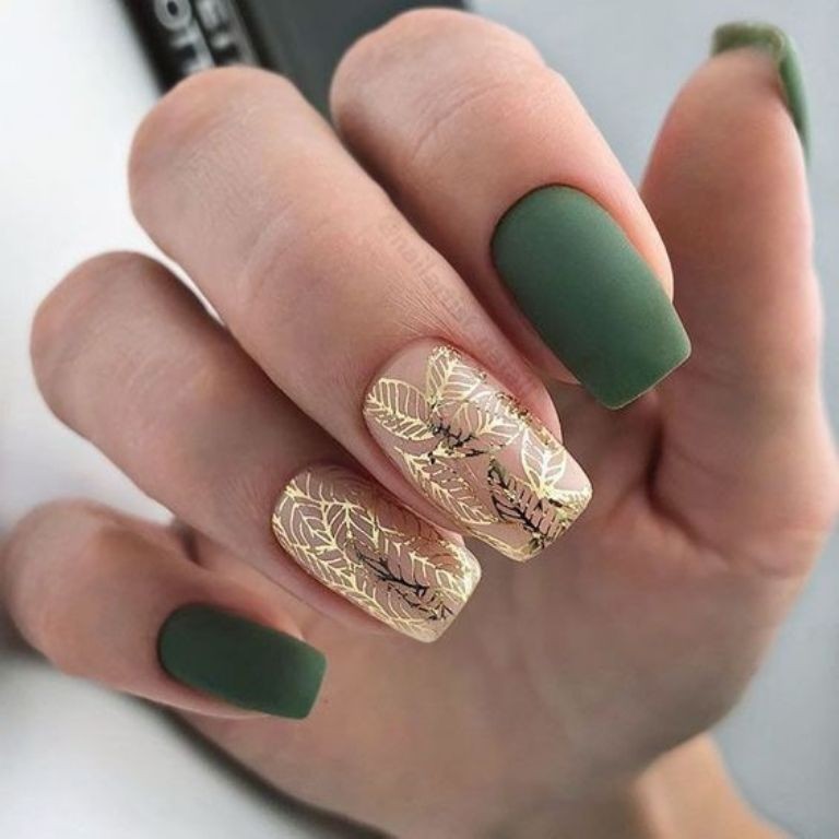 Mẫu nail xanh rêu phối hình vẽ đẹp 