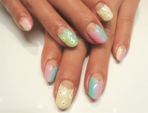mẫu nail màu sắc duyên dáng 2024