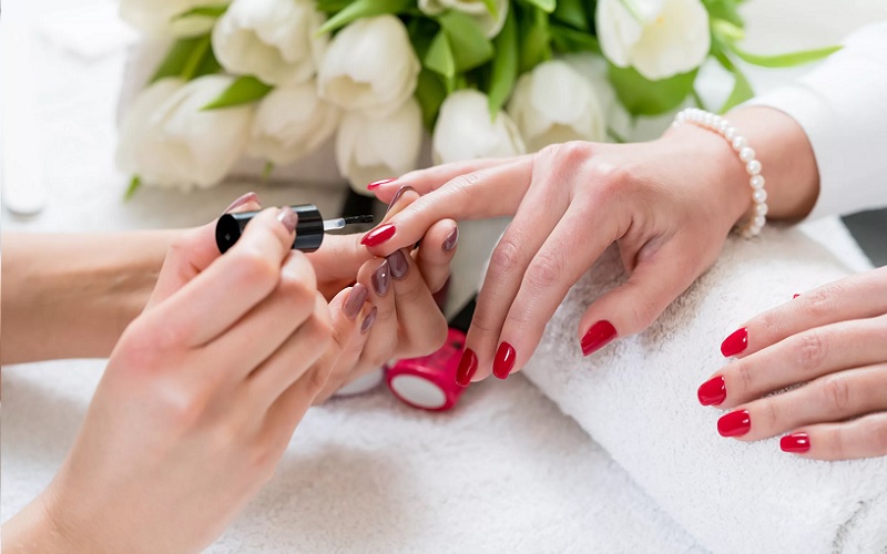 dịch vụ sơn vẽ móng tay 
