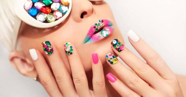 tạp chí làm nail 2022