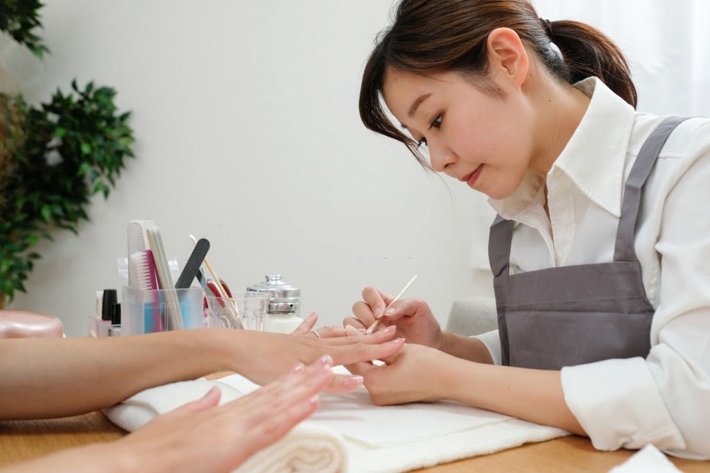 Các khóa dạy vẽ nail online mới 2023 