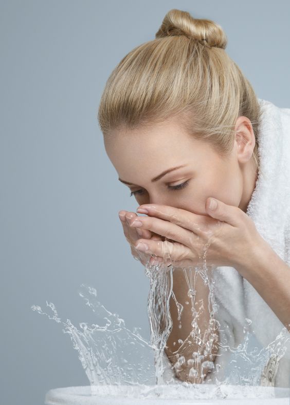 Top 10 cách chăm sóc da mặt ngăn ngừa mụn tức thì