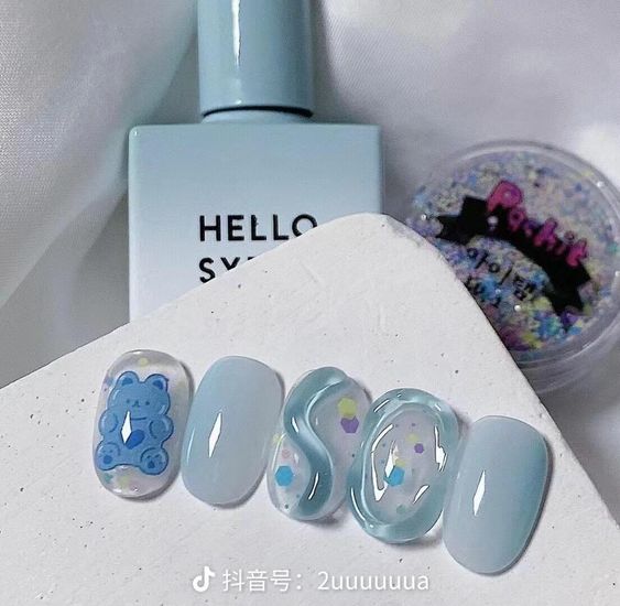 Mẫu nail độc đáo 2024 