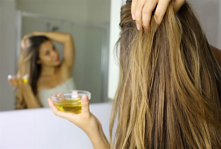 Lý do nên chăm sóc tóc bằng dầu gội khô