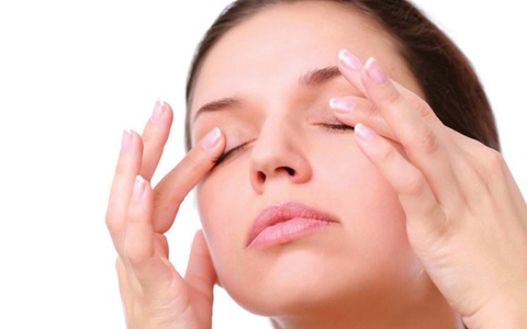 Cách chăm sóc mắt ngăn lão hoá và nếp nhăn