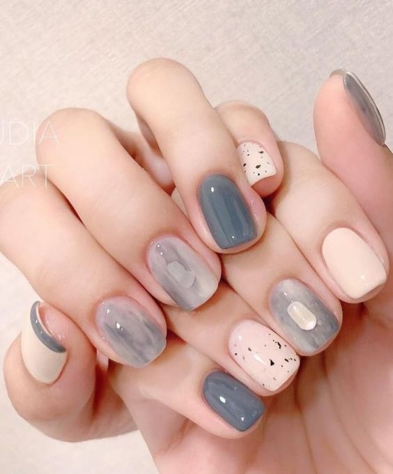 Tuyển tập những mẫu nail loang trong năm nay và năm 2025 đầy sôi động
