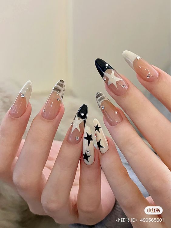 Review thế giới nail đẹp 2024-2025 cho các cô nàng