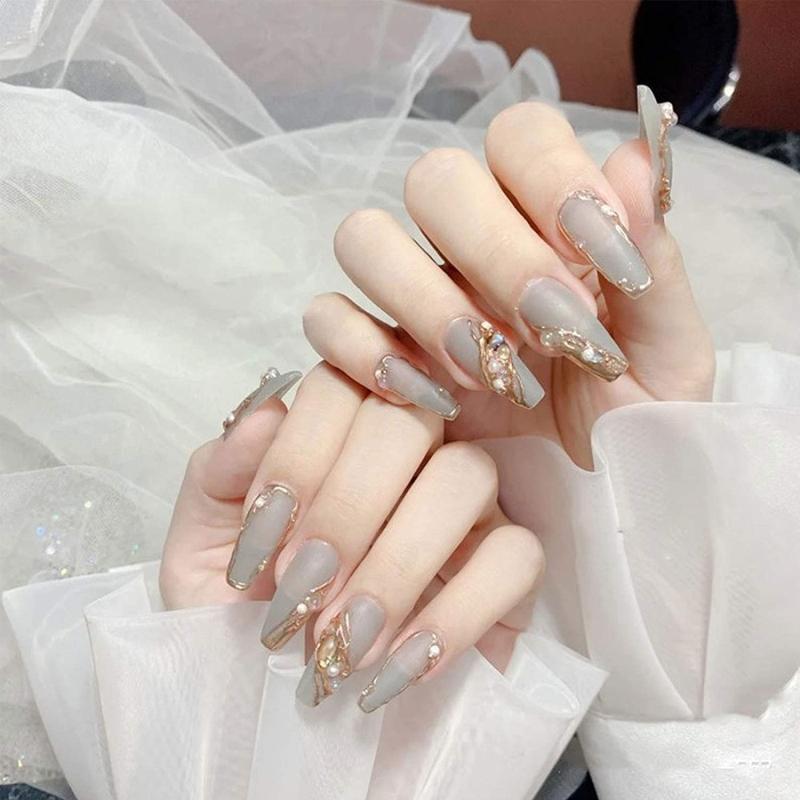 Giới thiệu những mẫu nail hè 2024 khá bắt mắt cho các chị em