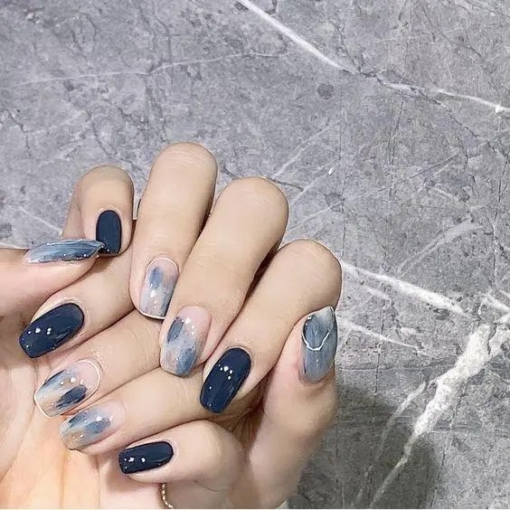 Tuyển tập những mẫu nail loang trong năm nay và năm 2025 đầy sôi động