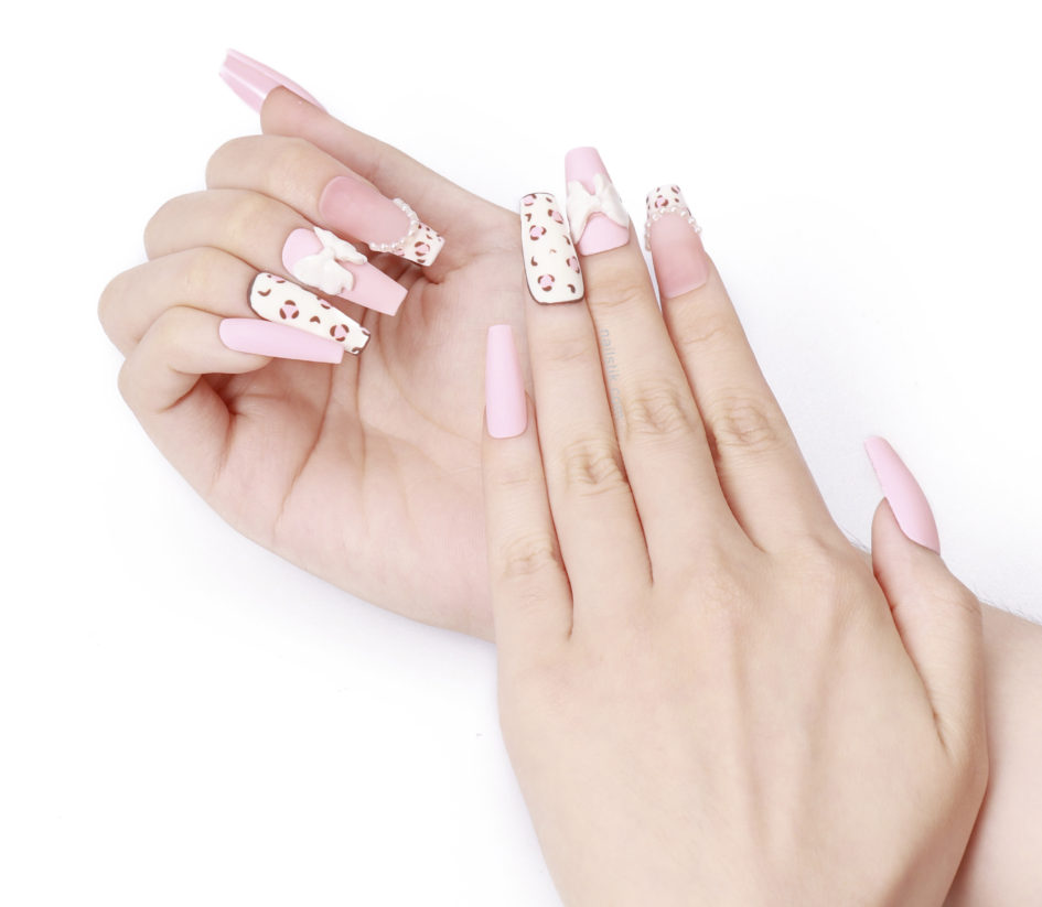 Bạn đang cố gắng tìm một mẫu nail Valentine sắp tới những vẫn chưa thể chọn mẫu nail nào phù hợp, thì hôm nay trong bài viết này lamnails.net sẽ gợi ý những mẫu nails valentine đáng yêu cho ngày lễ tình bạn hãy xem ngay nhé biết đâu sẽ có mẫu nail ưng ý dành cho bạn!