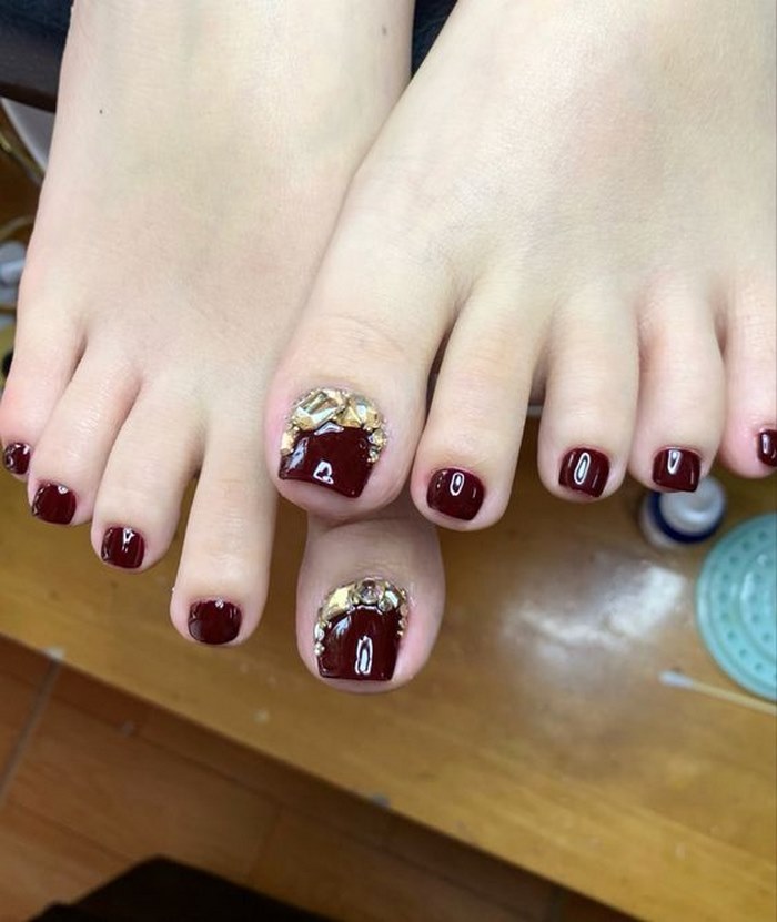 kieu-nails-chan-cho-nguoi-lon-tuoi kiểu nails chân cho người lớn tuổi
