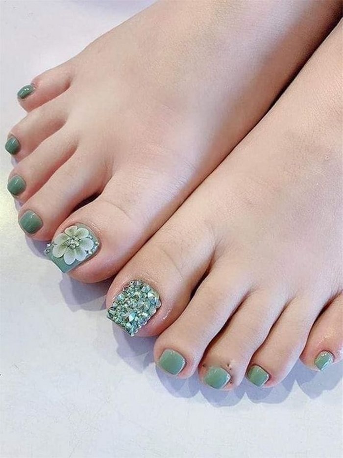 mau-nail-chan-cho-nguoi-trung-tuoi-don-gian mẫu nail chân cho người trung tuổi đơn giản