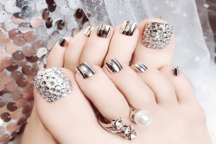ve-nail-chan-cho-da-ngam-dep Vẽ nail chân cho da ngăm đẹp