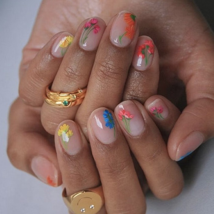 nail xà cừ hoa khô nền trắng