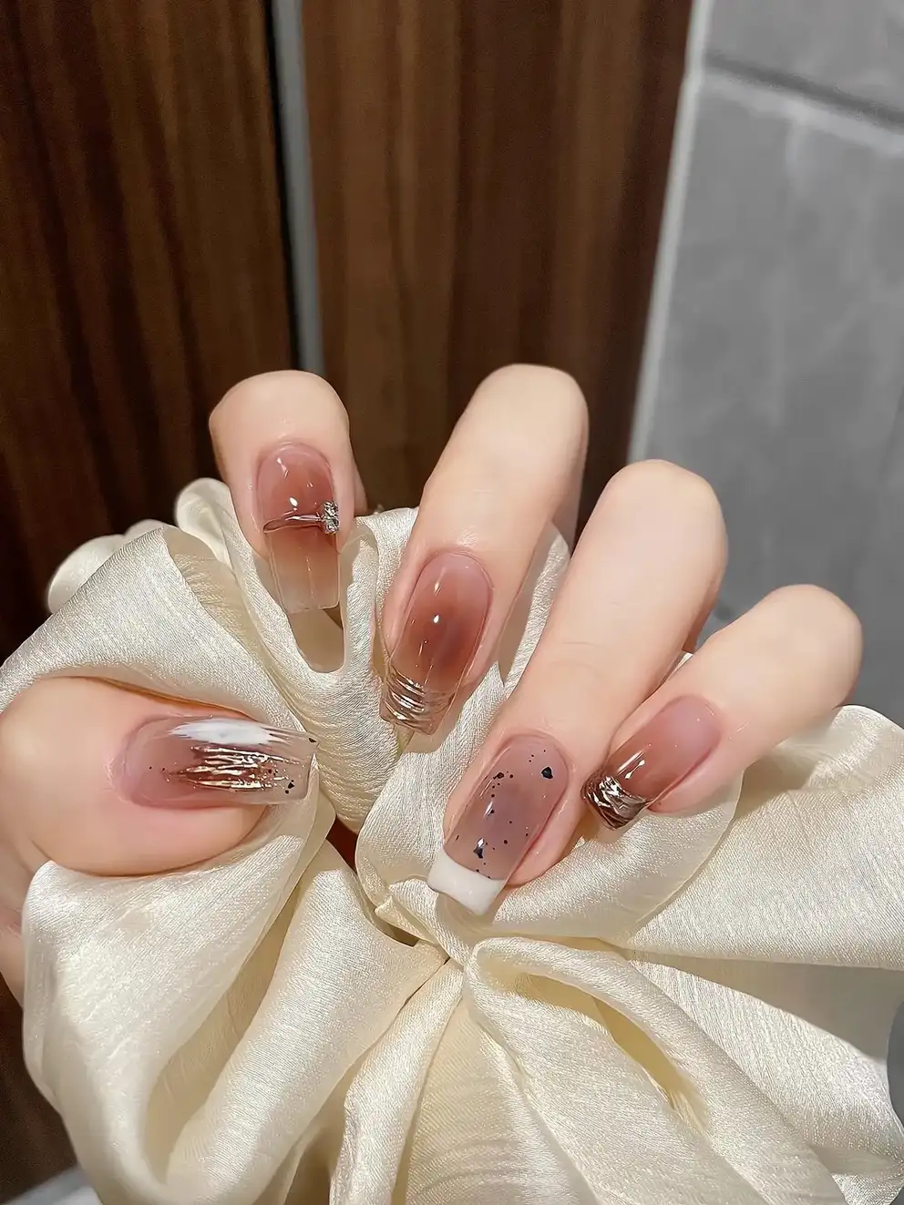 sơn móng tay màu nâu sữa hot nhất